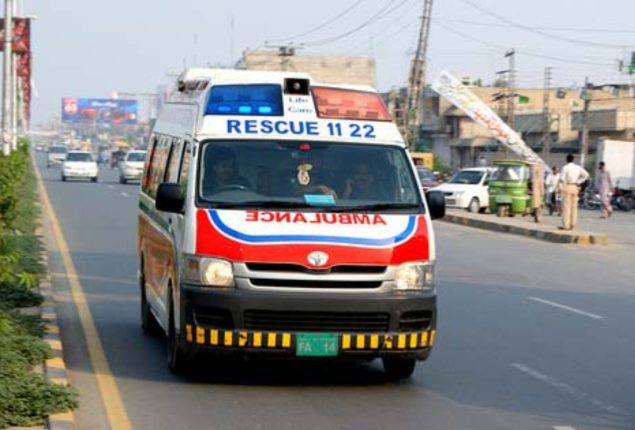 At least 5 killed in van-truck collision at Rawalpindi’s T-Chowk