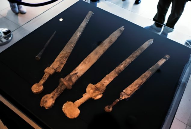 Roman-Era Swords Unearthed in Israel, Likely Jewish Rebel Loot