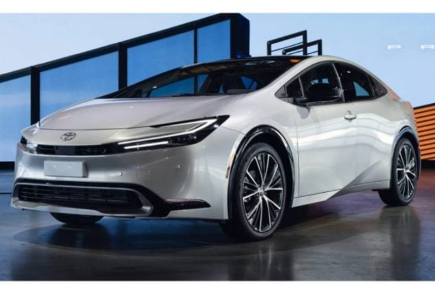 toyota prius new model 2023 price in pakistan