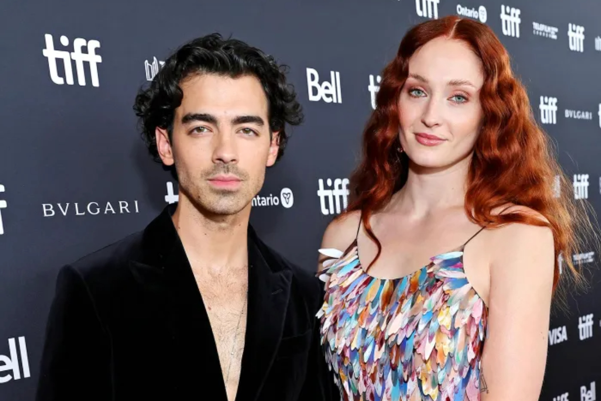 Joe Jonas to leave Sophie Turner, officially files divorce