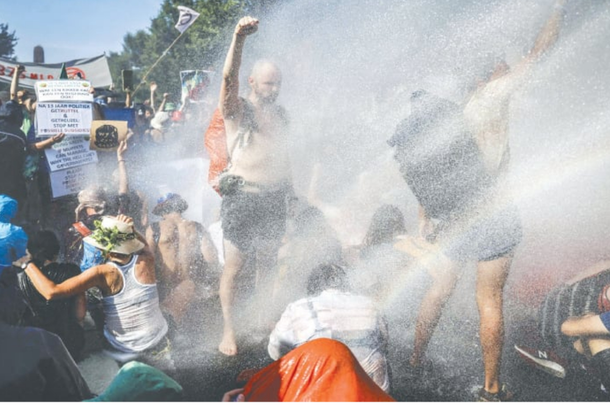 Climate Activists Block Dutch Motorway