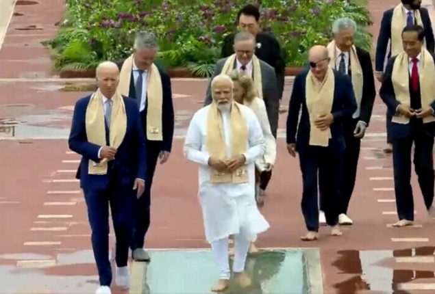 World Leaders Pay Tribute to Gandhi at G20 Despite Rain