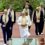 World Leaders Pay Tribute to Gandhi at G20 Despite Rain