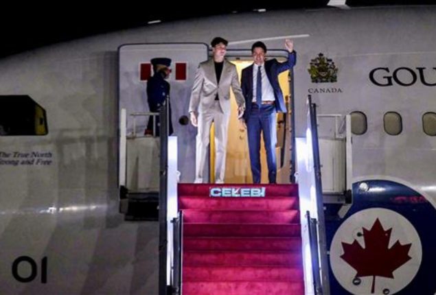 Stranded Justin Trudeau Finally Leaves India After Plane Snags