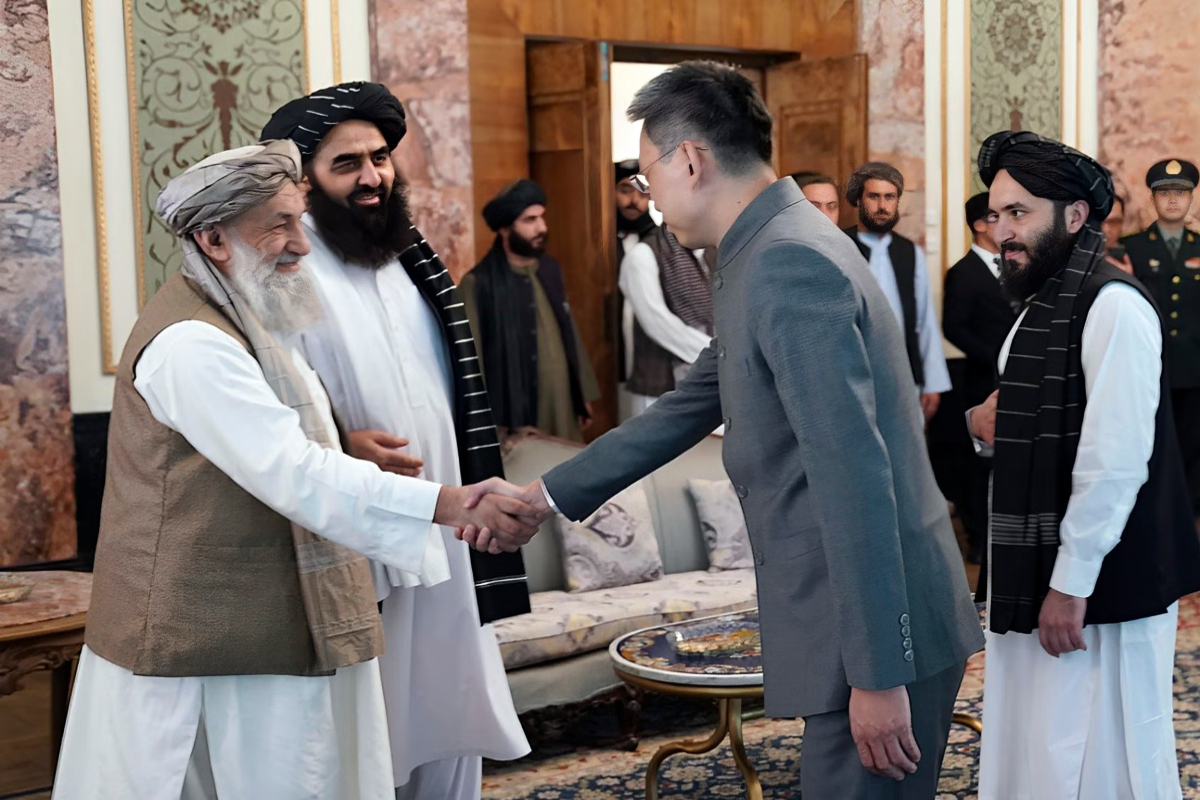 China sends envoy to Afghanistan, Taliban sees opportunity for ties