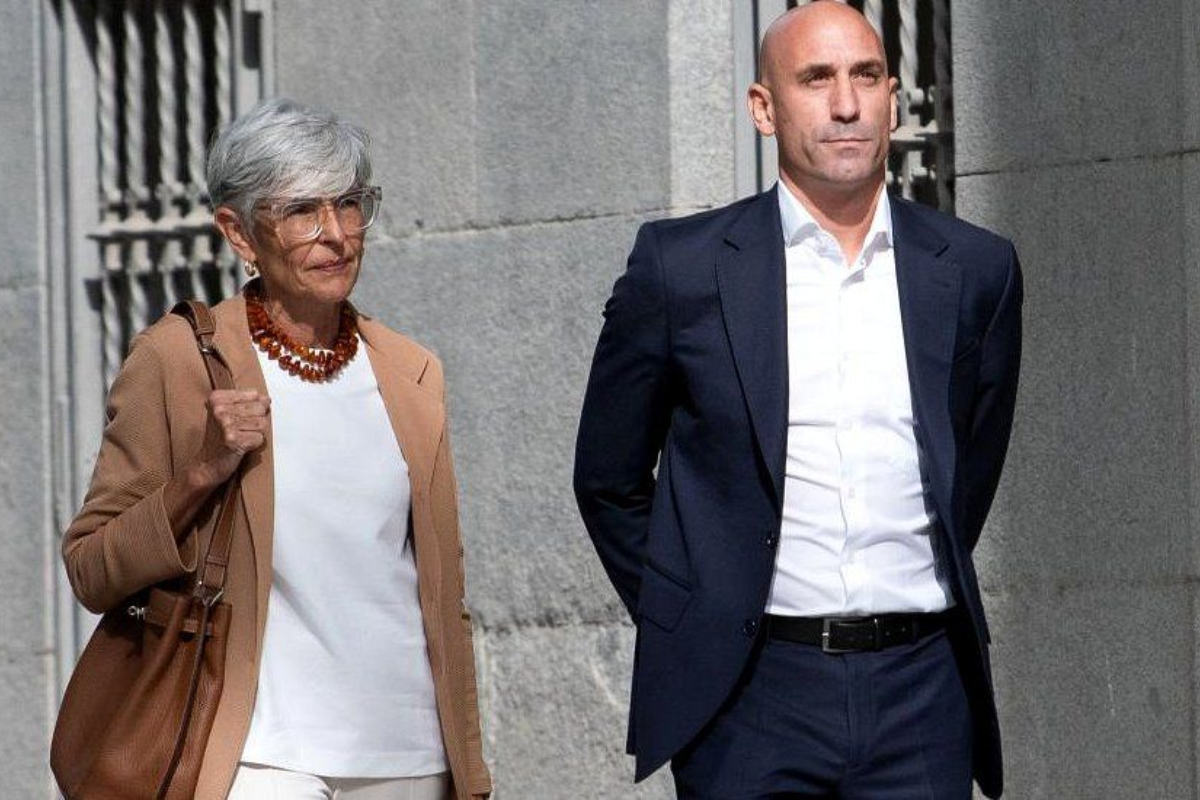 Luis Rubiales says Women's World Cup kiss was consensual