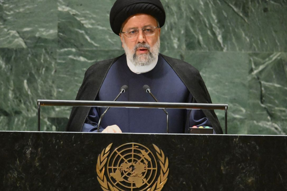 Iran Releases 5 Americans on "Purely Humanitarian" Grounds