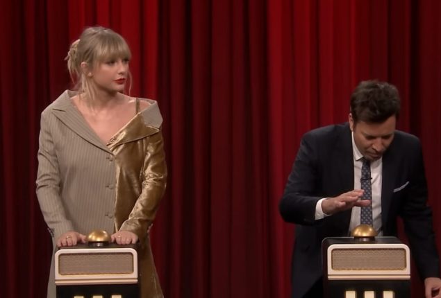 When Taylor Swift failed to recognize her own song Shake It Off