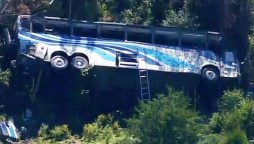 Farmingdale High School student bus crashes on I-84