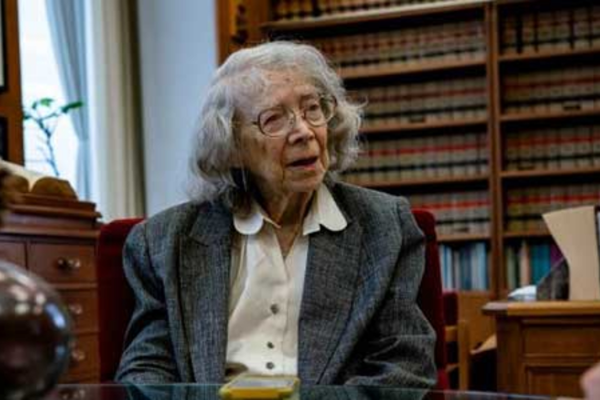 Oldest US federal judge