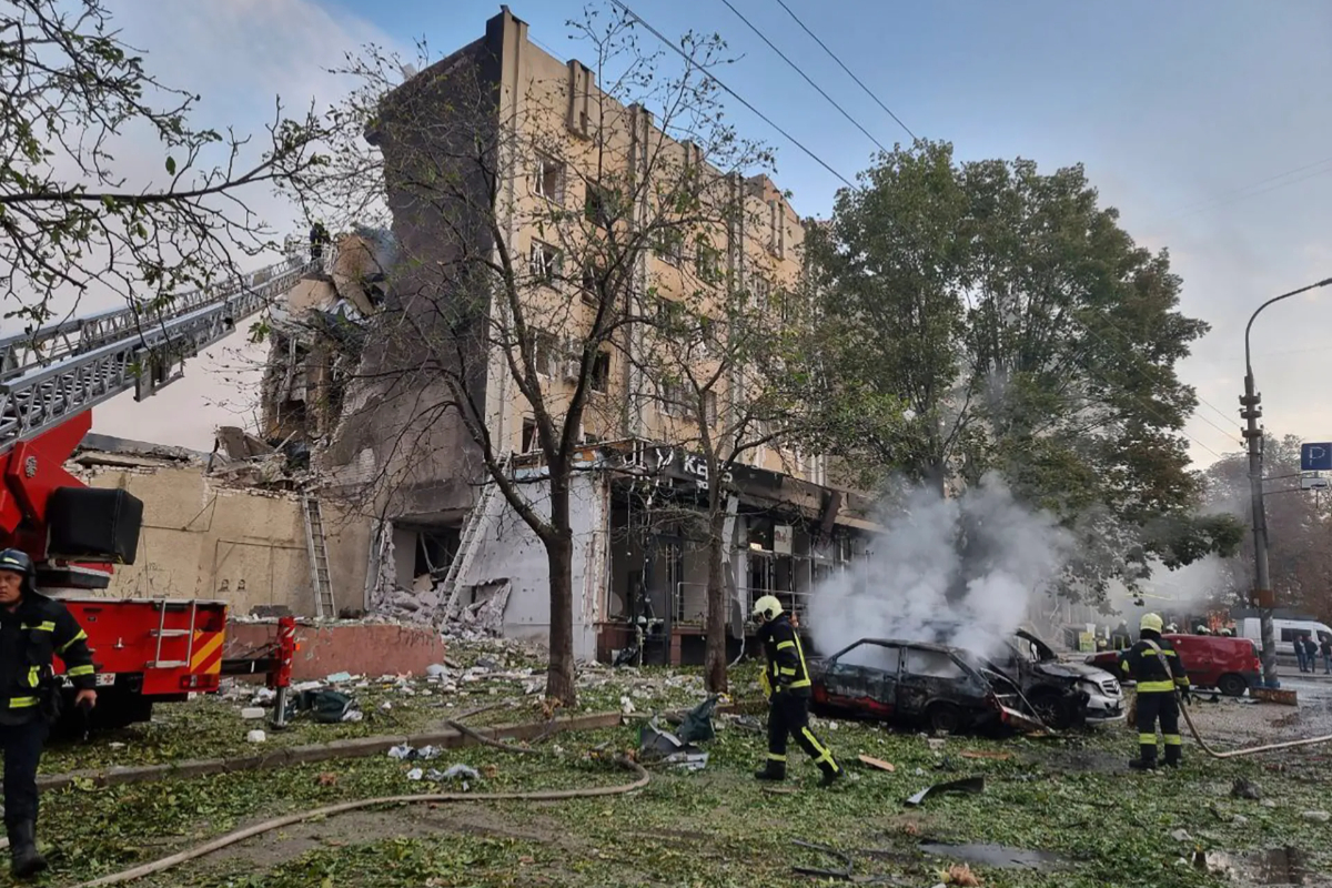 UK: Russia, Ukraine experienced intense attacks over last 4 days