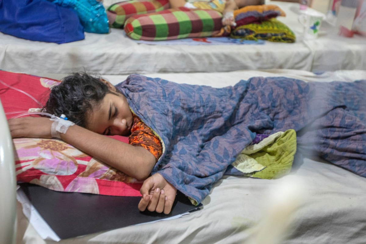 1,000 people die of dengue in severe outbreak in Bangladesh