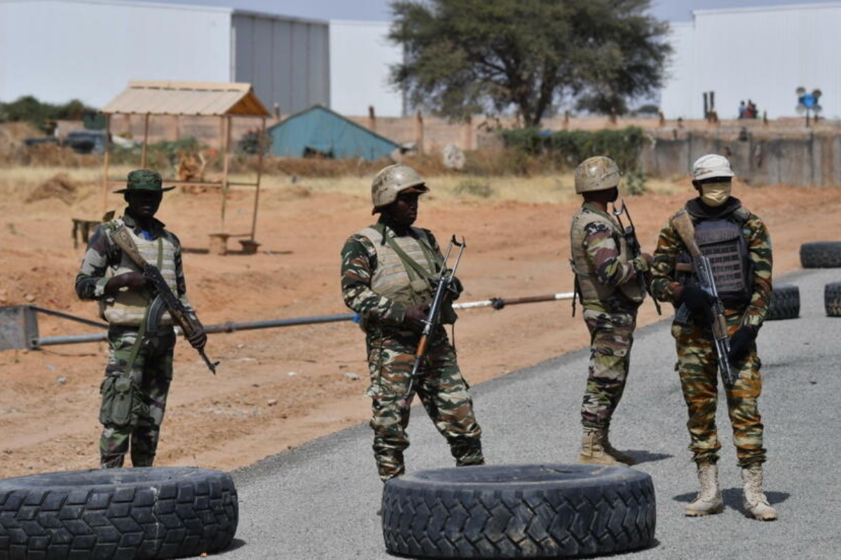 Hundreds of militants attack Niger soldiers in Kandadji