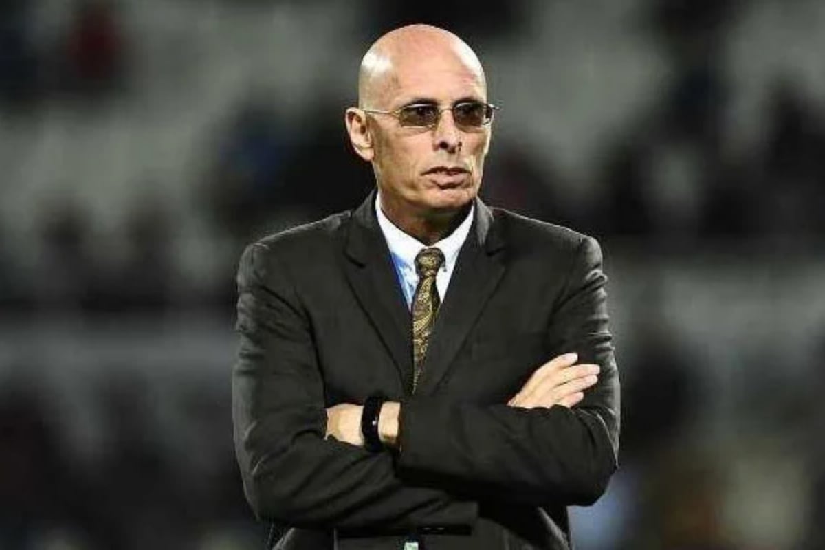 Stephen Constantine named Pakistan head coach