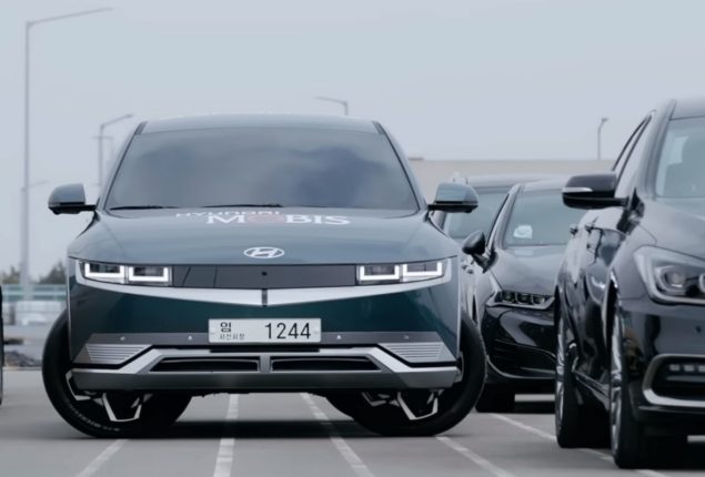 Hyundai Innovates with 90-Degree Tire Movement for Enhanced Parking Safety
