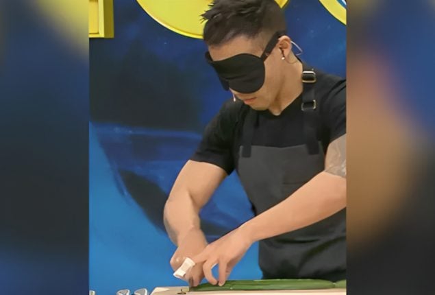 Bodybuilding Chef Sets Cucumber Chopping Record Blindfolded