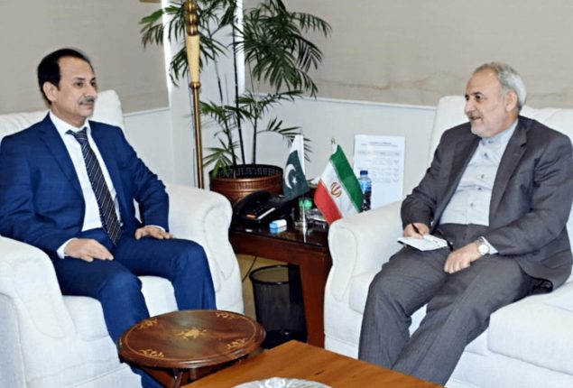 Pakistan Seeks Iran’s Help for Medicine Shortage
