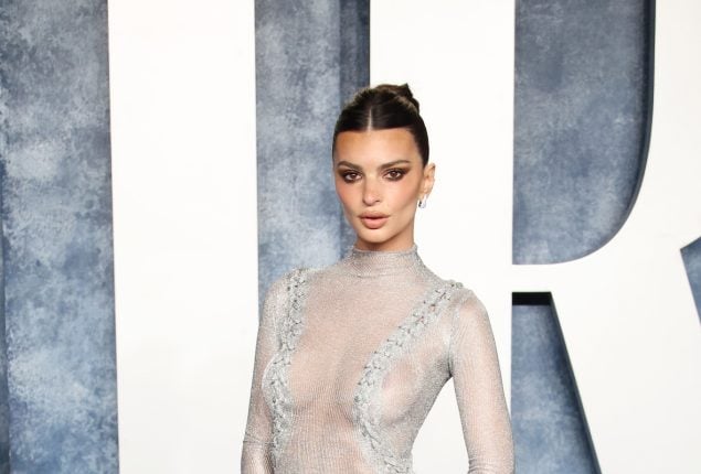 Emily Ratajkowski refuses to follow fashion rules