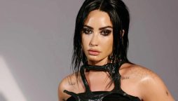 Demi Lovato shocks with the Masked Singer appearance