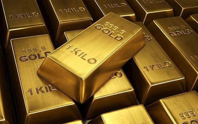 Gold price in Pakistan down by Rs5,800 to Rs.216,500 per tola