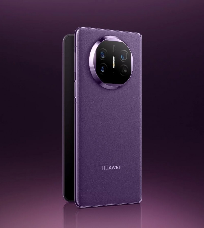 Huawei Mate X5 Revealed with satellite messaging and a foldable display