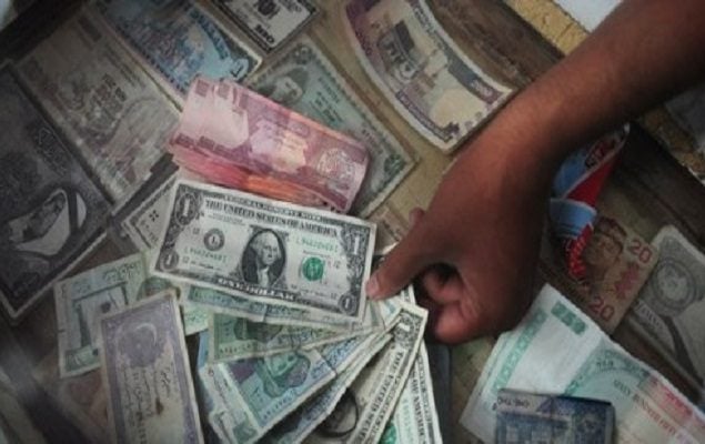 USD to PKR rate in Pakistan down by Re0.98 to Rs286.76 in inter-bank on Oct 2