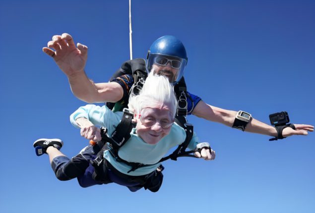 oldest skydiver