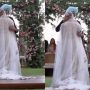 Check out the emotional moment of Mahira khan with her groom