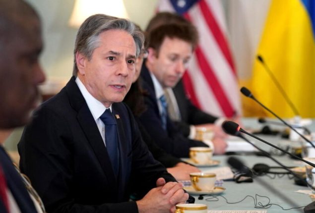 EU ministers meet in Ukraine to offer unity amid US & Slovakia hiccups