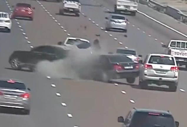 UAE driver fined Dh1,000 after reckless swerve causes crash