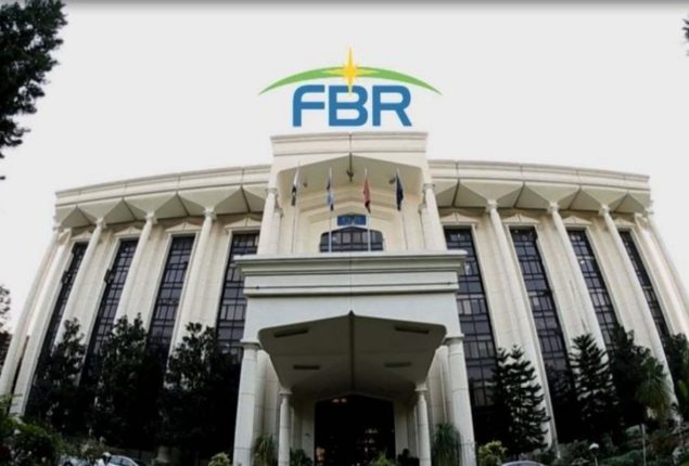 FBR decides to audit retailers, real estate taxpayers