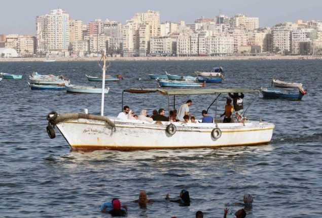 Violence Erupts in Egypt, Killing 2 Israeli Tourists and Guide