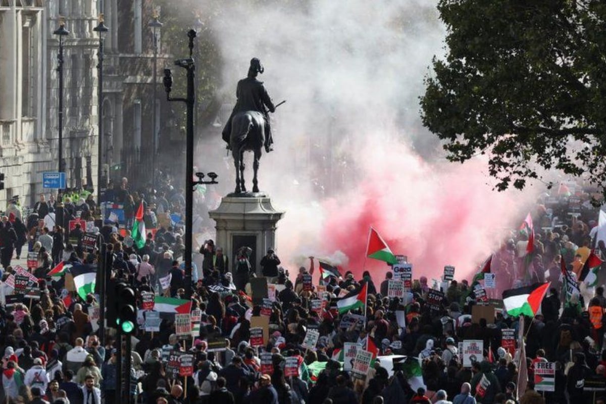 Massive Pro-Palestine March Floods London Streets