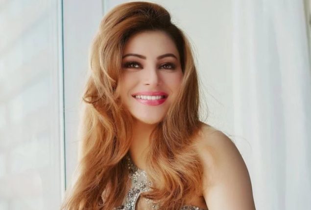 Urvashi Rautela’s 24K gold iPhone goes missing during Pakistan vs. India cricket match