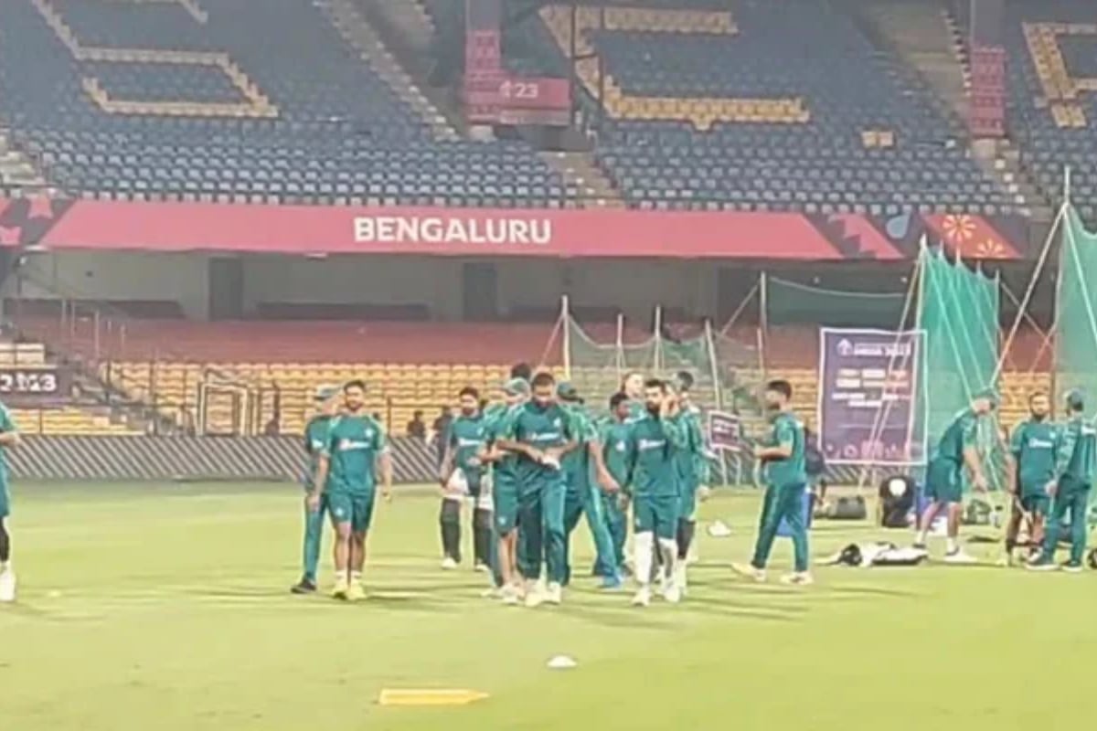 Six Pakistani Players Miss Training Ahead of Pakistan vs Australia Match