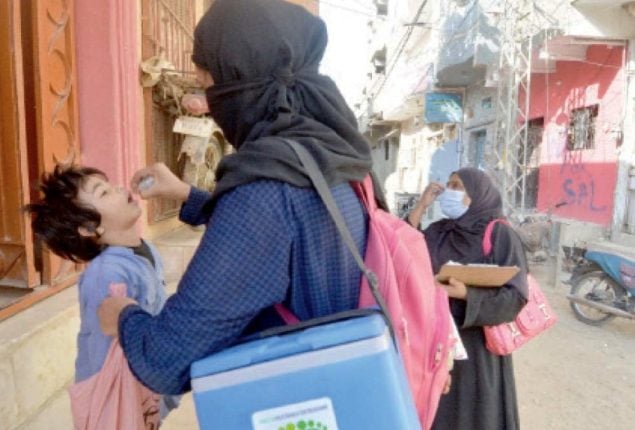 Four member of anti-polio team kidnapped in Tank