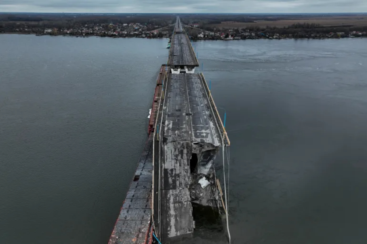 Kyiv Gears Up: Troop Build-Up Along Dnipro River