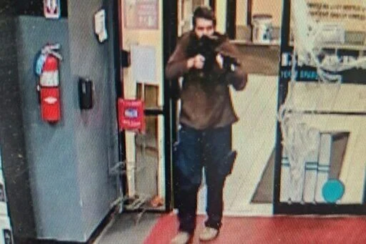 Manhunt for Gunman Sparks Regional Security Alert