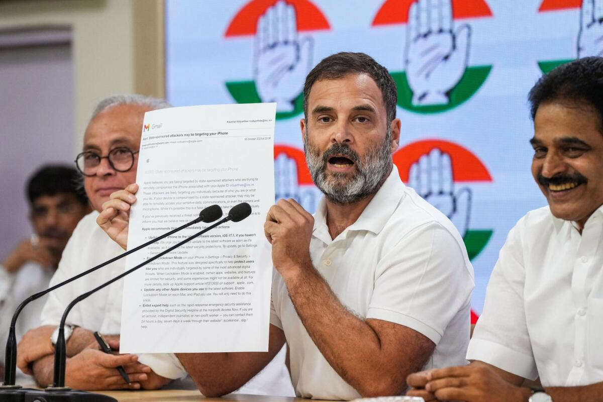 India Opposition Accuses Government of Phone Hacking
