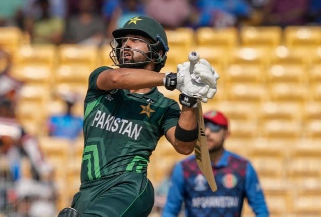 PAK vs AFG: Abdullah Shafique hit a massive six off Naeen-ul-Haq in powerplay