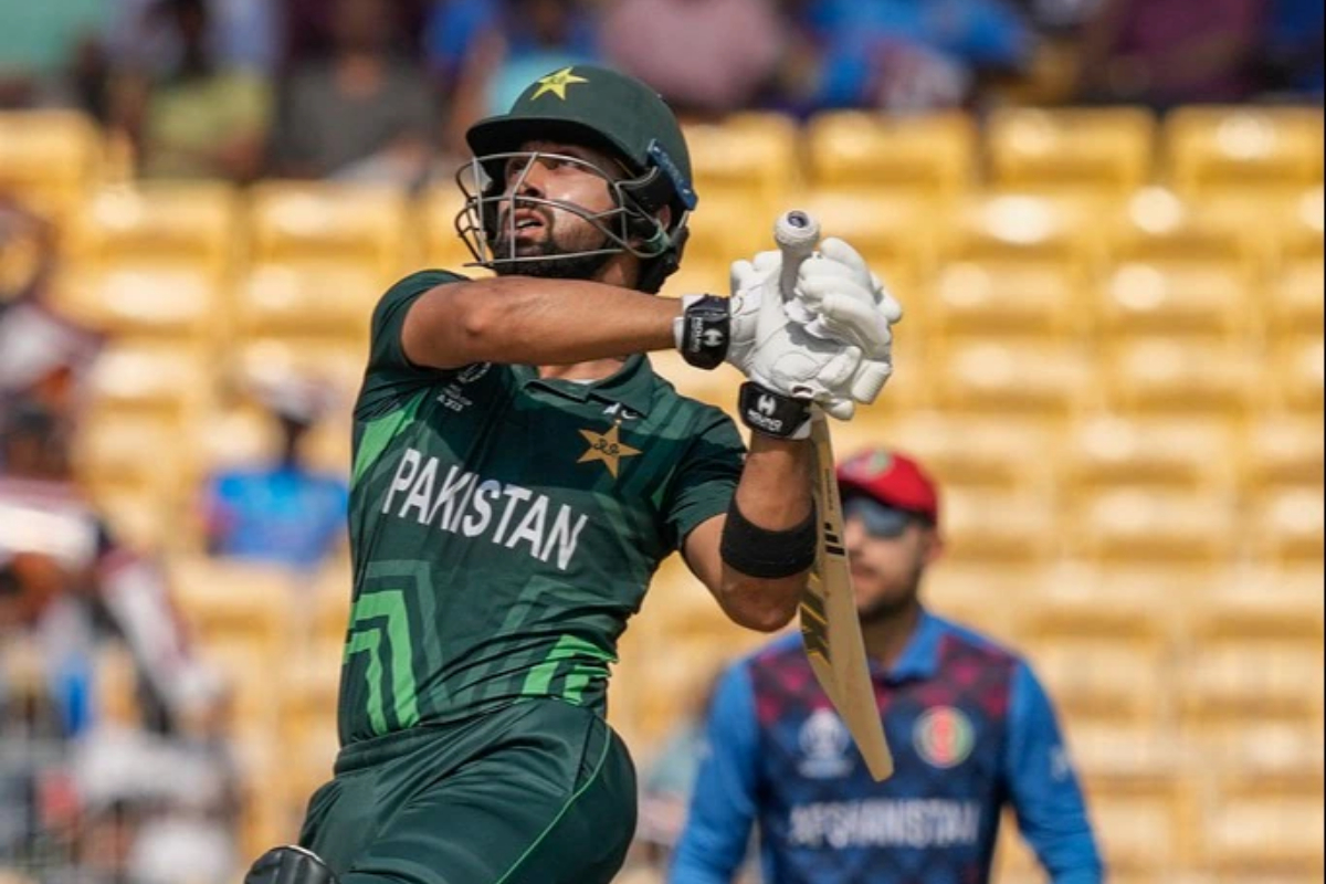 PAK vs AFG: Abdullah Shafique hit a massive six off Naeen-ul-Haq in powerplay