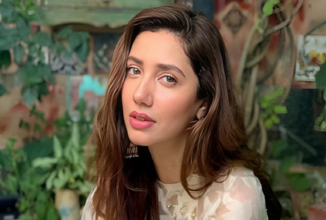 Mahira Khan Stands in Solidarity with Palestinians