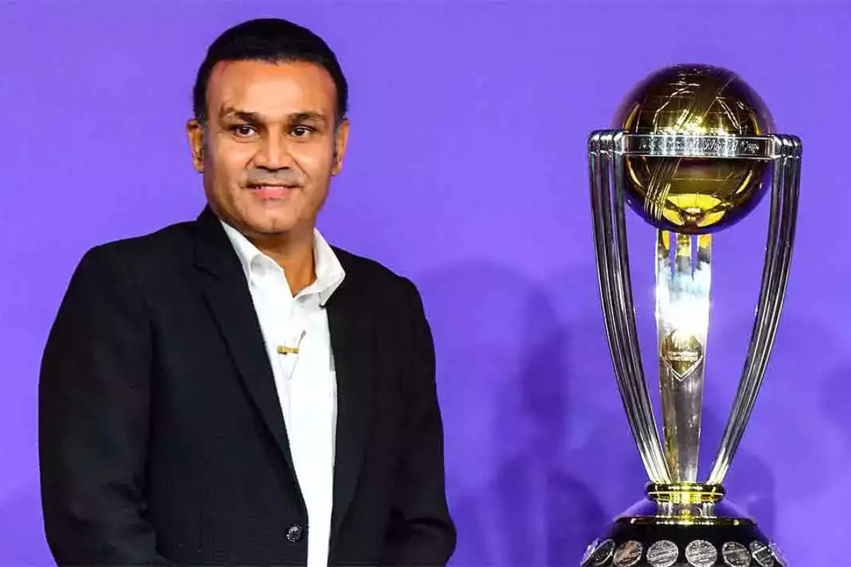 Pakistan's batting collapses in World Cup match against India, Sehwag takes a jibe