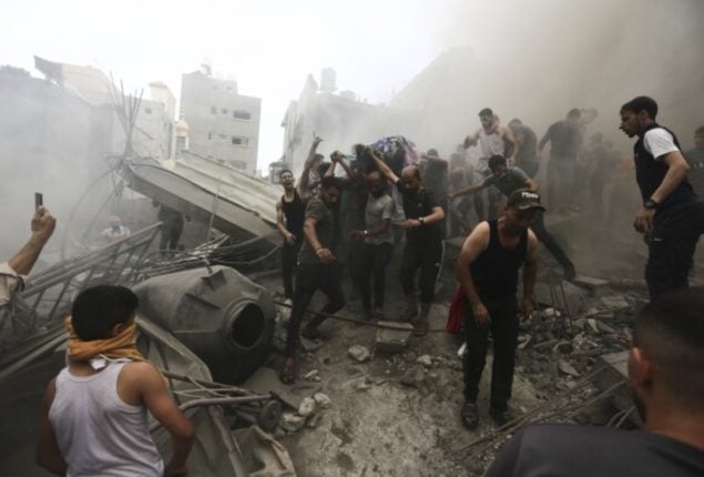 Israel reclaims full control of Gaza fence as Hamas vows to execute prisoners