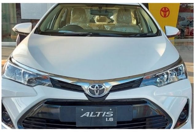 Toyota Corolla Altis 1.6 new price in Pakistan