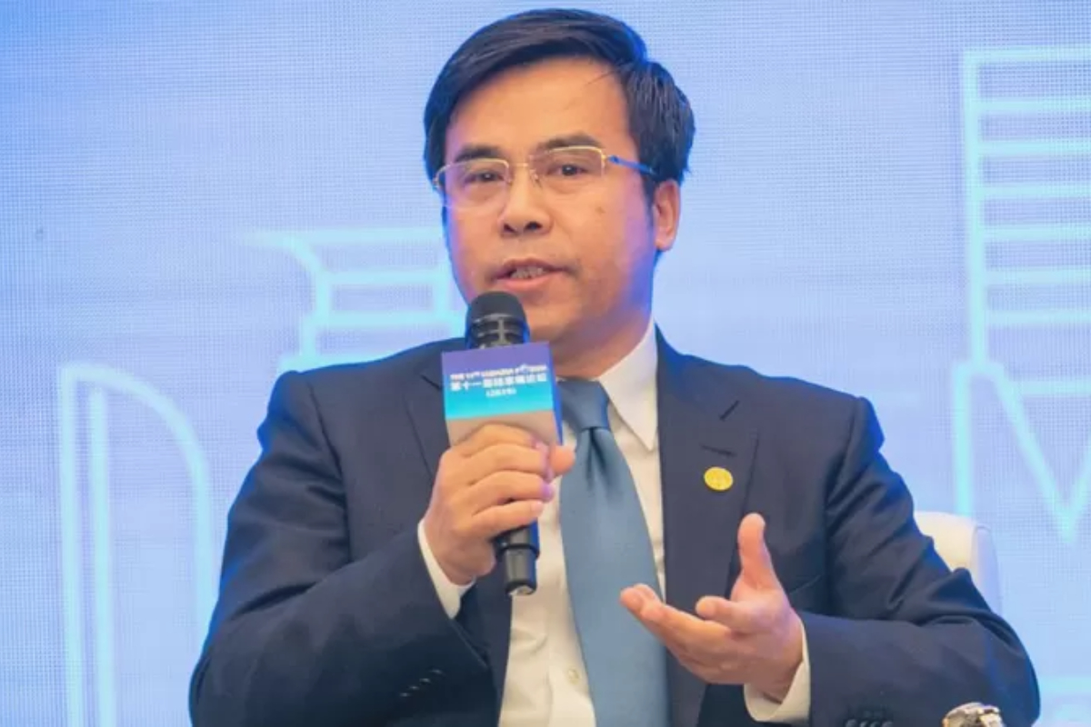 Former Bank of China executive detained