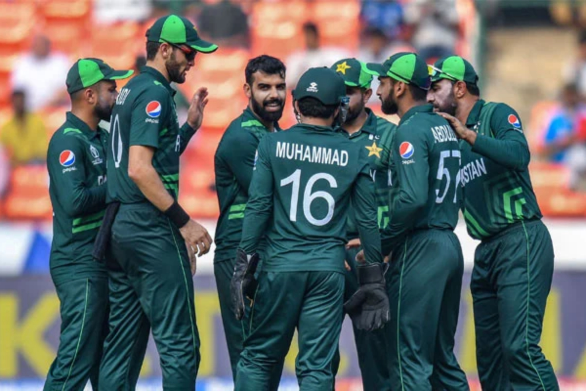 Pakistan's bowling attack has not been able to keep scores down at this World Cup: Nasser Hussain