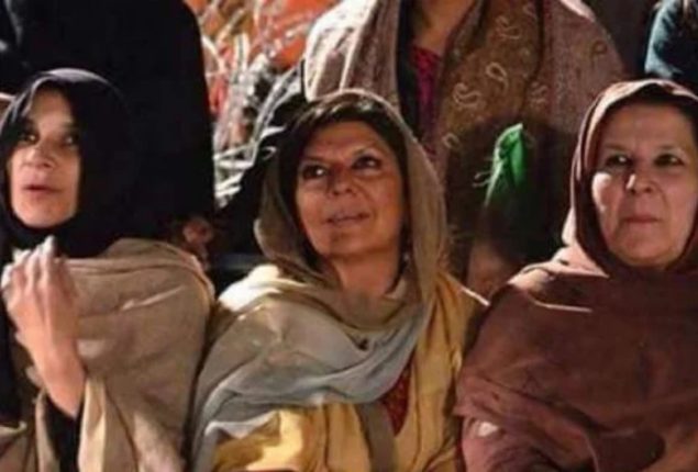 Judge allows PTI chief to meet his three sisters