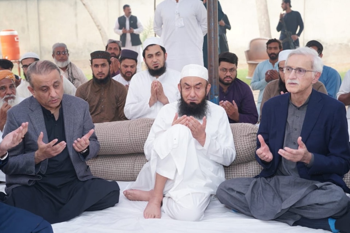 Abdul Aleem, Jehangir Tareen call on Maulana Tariq Jamil