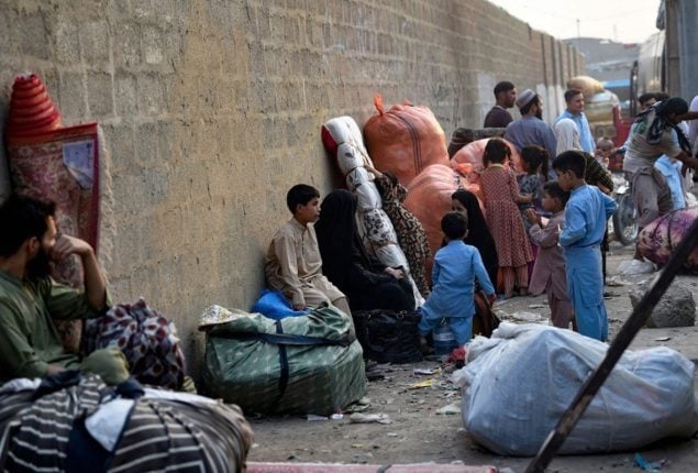 25 more illegal immigrants rounded up in Karachi’s Sohrab Goth
